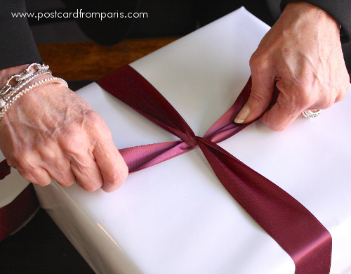 Wrap_a_Present-_Step_6-1