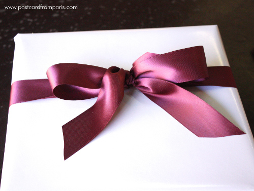 Perfectly_Wrap_a_Present